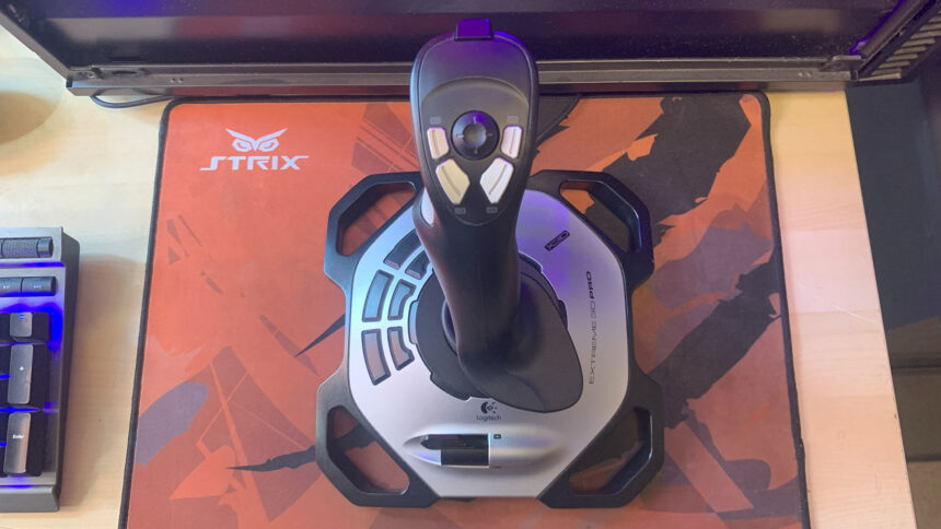 Logitech Extreme 3D Pro review: A PC joystick for the masses