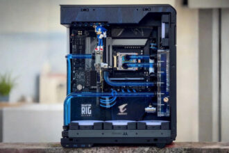 This Sonic the Hedgehog gaming PC build is a stunningly stylish success