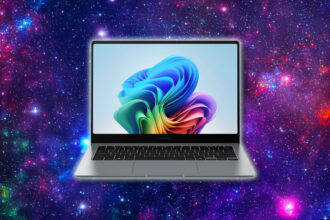 Save a huge $300 on this gorgeous, slimline Samsung Galaxy Book5 Pro OLED laptop